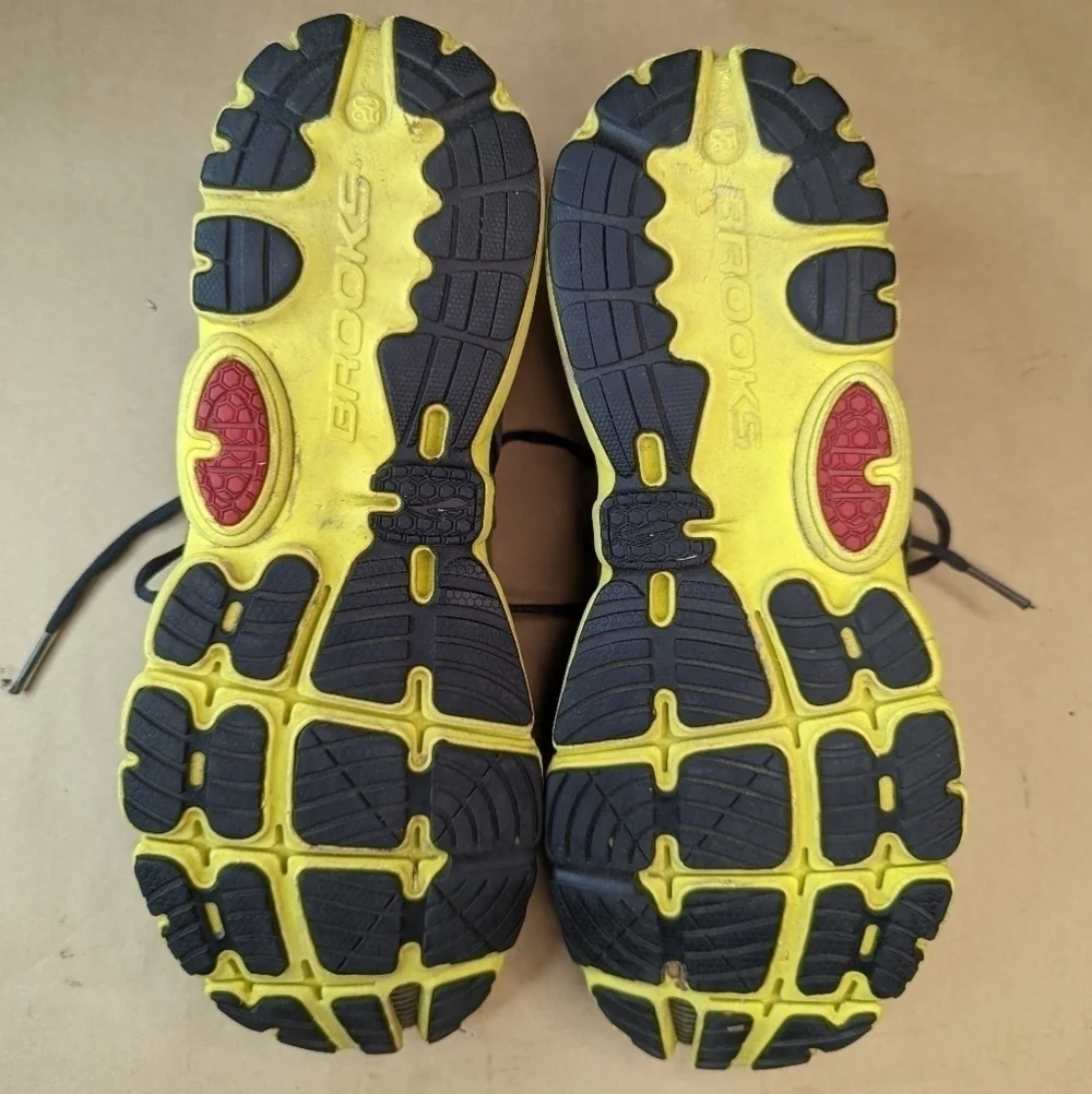 Brooks Running Shoes Men's 12.5 Medium D Pure Cadence 2 Black Yellow 1101401D671